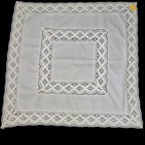 KREMOWY OBRUS W STYLU RETRO PŁÓTNO I KORONKI 116 X 113 CM