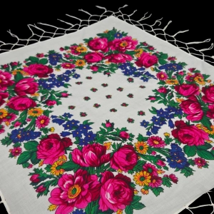 77903 BIAŁA DUŻA CHUSTA W STYLU LUDOWYM FOLKOWYM 73 X 71 CM+FRĘDZLE (4).jpg