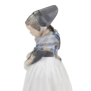 78200 ROYAL KOPENHAGEN PORCELANOWA FIGURKA DZIEWCZYNY AMAGER II (8).jpg