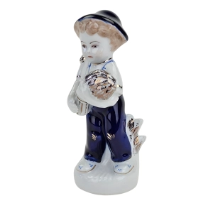 78307 BYTOM DIKOLENKO FIGURKA CHŁOPCA ZE SNOPKIEM ZBOŻA (1).jpg
