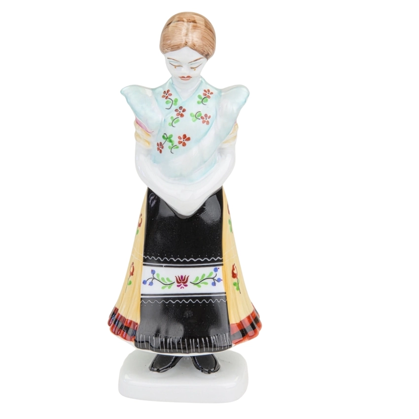 78312 HOLLOHAZA FIGURA NIEWIASTY W STROJU LUDOWYM (1).jpg
