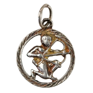 78341 STARA ZAWIESZKA SREBRO ZNAK ZODIAKU STRZELEC WAGA 0,9 G (1).jpg