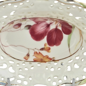 78383 WELLINGTON CASTLE ROYAL CLASS PORCELAIN MAŁY AŻUROWY KOSZYCZEK (7).jpg