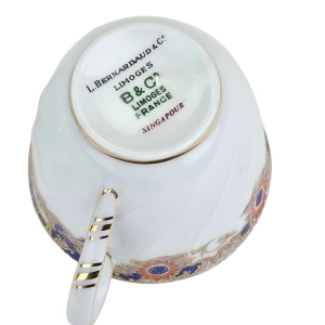 78386 BERNARDAUD LIMOGES SINGAPUR FILIŻANKA ZE SPODKIEM KOBALTOWO-ZŁOTE SZLACZKI (14).jpg