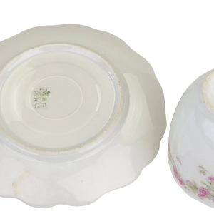 78410 C.T. ALTWASSER RÓŻYCZKI FILIŻANKA ZE SPODKIEM SECESJA (11).jpg
