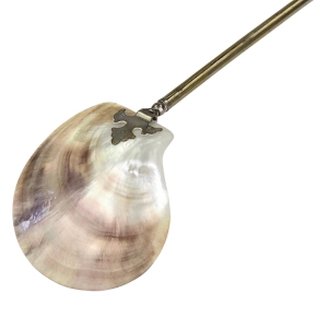 78616 RZADKA ZABYTKOWA ŁYŻKA ŁOPATKA SERWINGOWA Z MUSZLĄ I PLATEROWANYM TRZONKIEM (7).jpg