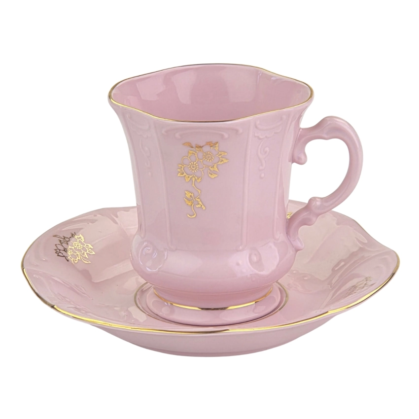 78741 BOHEMIA FILIŻANKA ZE SPODKIEM Z RÓŻOWEJ PORCELANY CUDEŃKO Z RELIEFAMI (1).jpg