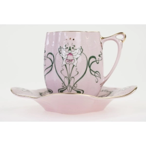49067 CHODOV FILIŻANKA ZE SPODKIEM Z RÓŻOWEJ PORCELANY CUDEŃKO Z RELIEFAMI FASON REGINA (2).jpg