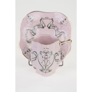 49067 CHODOV FILIŻANKA ZE SPODKIEM Z RÓŻOWEJ PORCELANY CUDEŃKO Z RELIEFAMI FASON REGINA (4).jpg