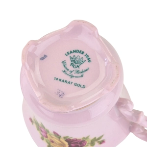 79063 LEANDER FILIŻANKA ZE SPODKIEM RÓŻOWA PORCELANA RÓŻYCZKI (13).jpg