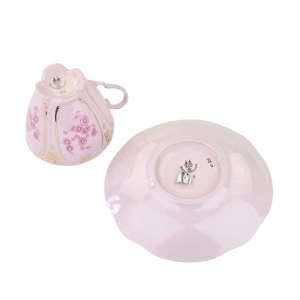 79067 CHODOV ŚLICZNA FILIŻANKA ZE SPODKIEM Z RÓŻOWEJ PORCELANY RÓŻOWE KWIATECZKI (12).jpg