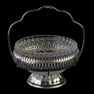 79119 QUEEN ANNE MAYELL SZKLANA CUKIERNICA W METALOWYM KOSZYKU Z ŁYŻCZKĄ (8).jpg