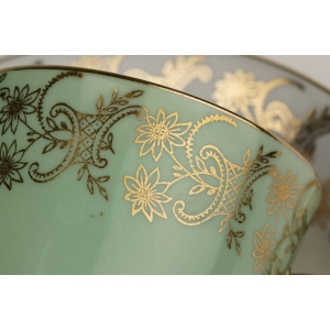 44601 STRUŽNA SELEDYNOWA FILIŻANKA ZE SPODKIEM ZŁOTE ORNAMENTY (3).jpg