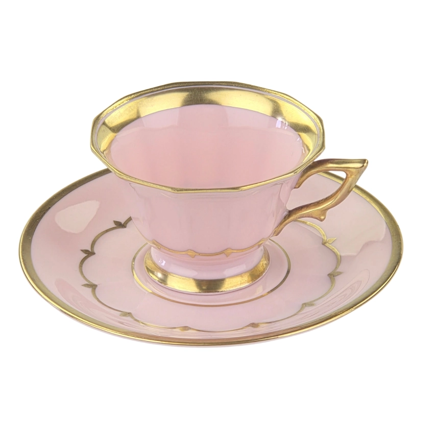 79248 HUTSCHENREUTHER MOKKA ZE SPODKIEM Z RÓŻOWEJ PORCELANY (1).jpg