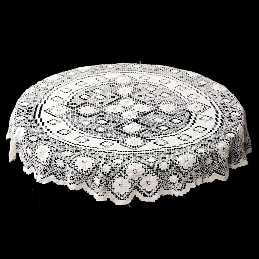 47188 FILET BIAŁY OKRĄGŁY OBRUS ŚR. 90 CM (1).jpg
