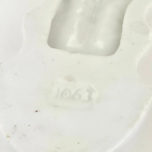 79334 STARA PORCELANOWA KROPIELNICA KROPIELNICZKA DOMOWA ASPERSORIUM (8).jpg