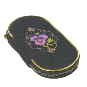 79458 CUDOWNE ETUI ZESTAW DO MANICURE W HAFTOWANYM (3).jpg