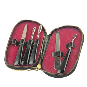 79458 CUDOWNE ETUI ZESTAW DO MANICURE W HAFTOWANYM (5).jpg