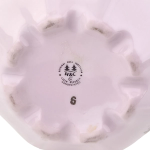 79601 CHODOV LENKA WAZON Z RÓŻOWEJ PORCELANY DEROBNE KWIATUSZKI RELIEFY I ZŁOCENIA (9).jpg