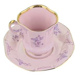 79624 STRUŽNA GRANIASTA FILIŻANKA ZE SPODKIEM Z RÓŻOWEJ PORCELANY FIOLETOWE KWIATKI I MOTYLKI (6).jpg