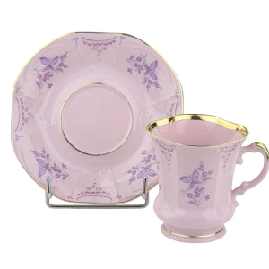 79624 STRUŽNA GRANIASTA FILIŻANKA ZE SPODKIEM Z RÓŻOWEJ PORCELANY FIOLETOWE KWIATKI I MOTYLKI (7).jpg