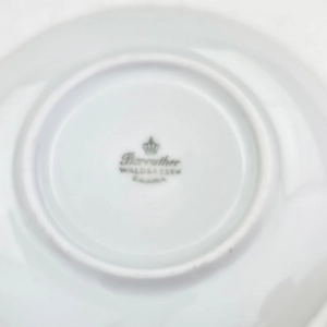 79773 BAREUTHER FILIŻANKA MOKKA ZE SPODKIEM Z GOŹDZIKAMI (12).jpg