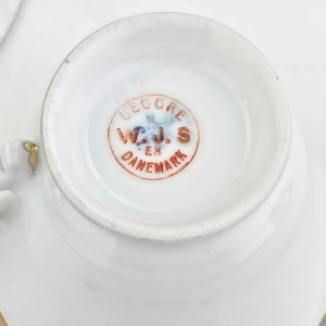79775 C.T. BIEDERMEIER STAREŃKA FILIŻANKA ZE SPODKIEM (12).jpg