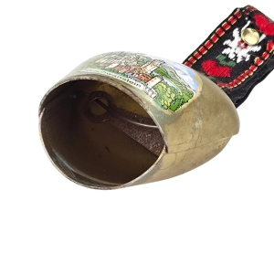 79789 TRADYCYJNY OZDOBNY MOSIĘŻNY DZWONEK PASTERSKI ALPEJSKI Z ZAMKIEM NEUSCHWANSTEIN (6).jpg