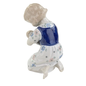 79913 GRÄFENTHAL THÜRINGEN FIGURKA DZIEWCZYNKI Z LALKĄ (4).jpg