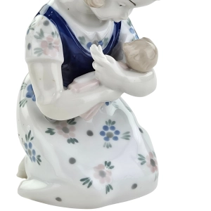 79913 GRÄFENTHAL THÜRINGEN FIGURKA DZIEWCZYNKI Z LALKĄ (6).jpg