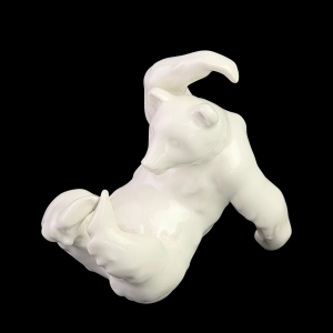 KPM BERLIN HEINRICH ERNST WEISSER FIGURKA NIEDŹWIEDZIA POLARNEGO
